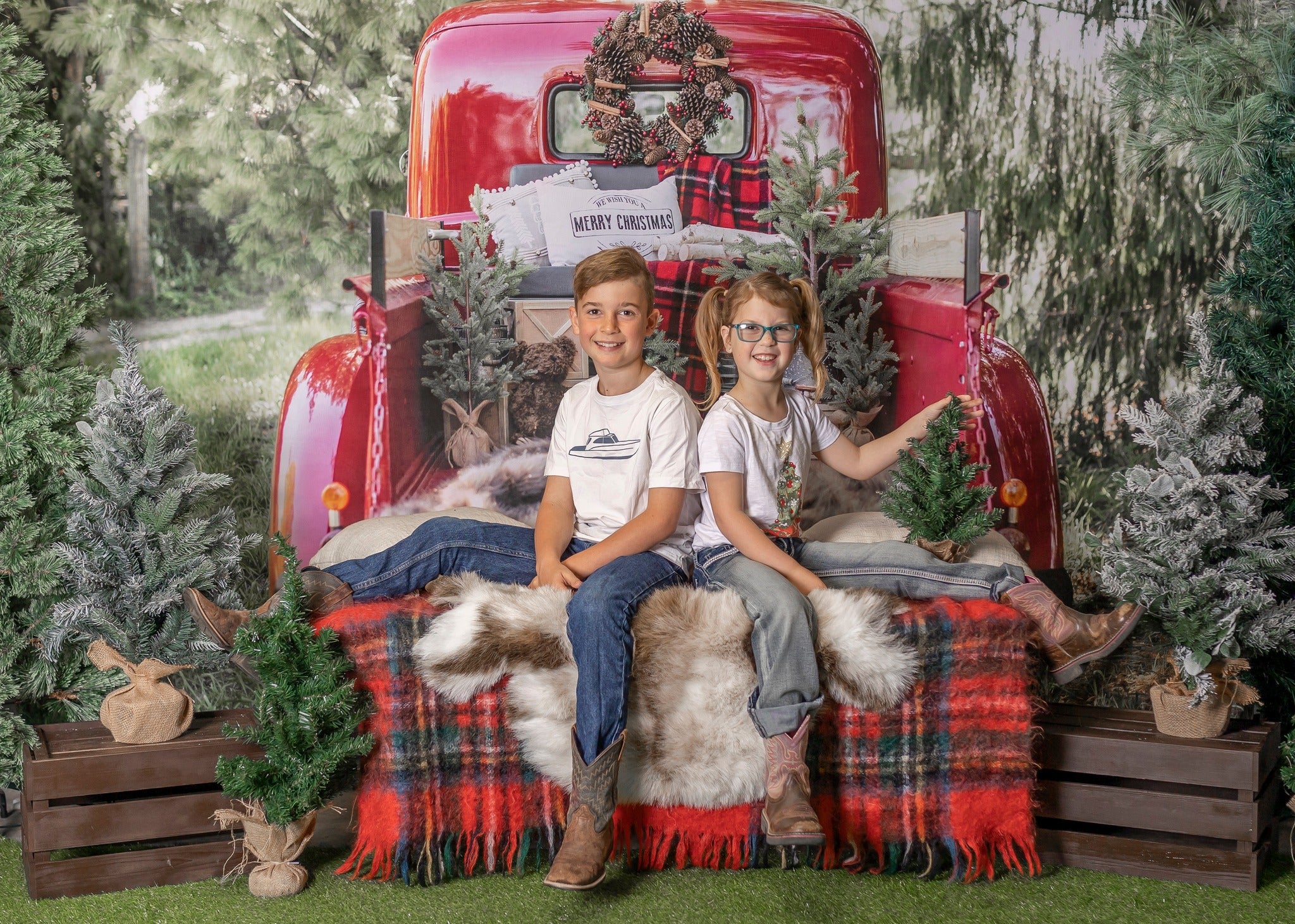 Kate Red Christmas Truck Backdrop Designed by Mandy Ringe Photography - Image 4
