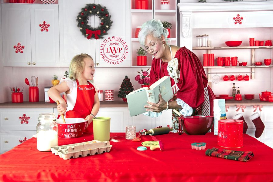 Kate White Christmas Kitchen Backdrop Designed by Prettyspace - Image 4